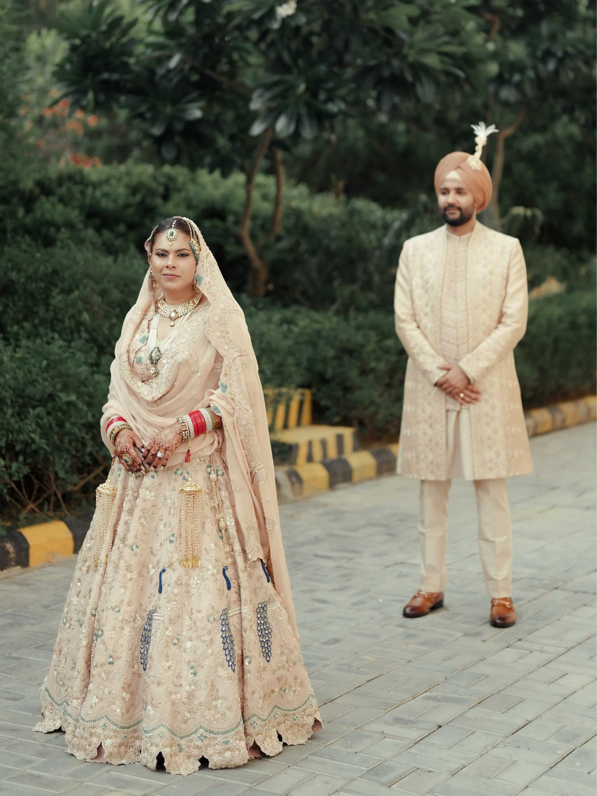 Rupali and Pahuldeep couple portrait — Taj Vivanta New Delhi wedding by Cupid Love Stories