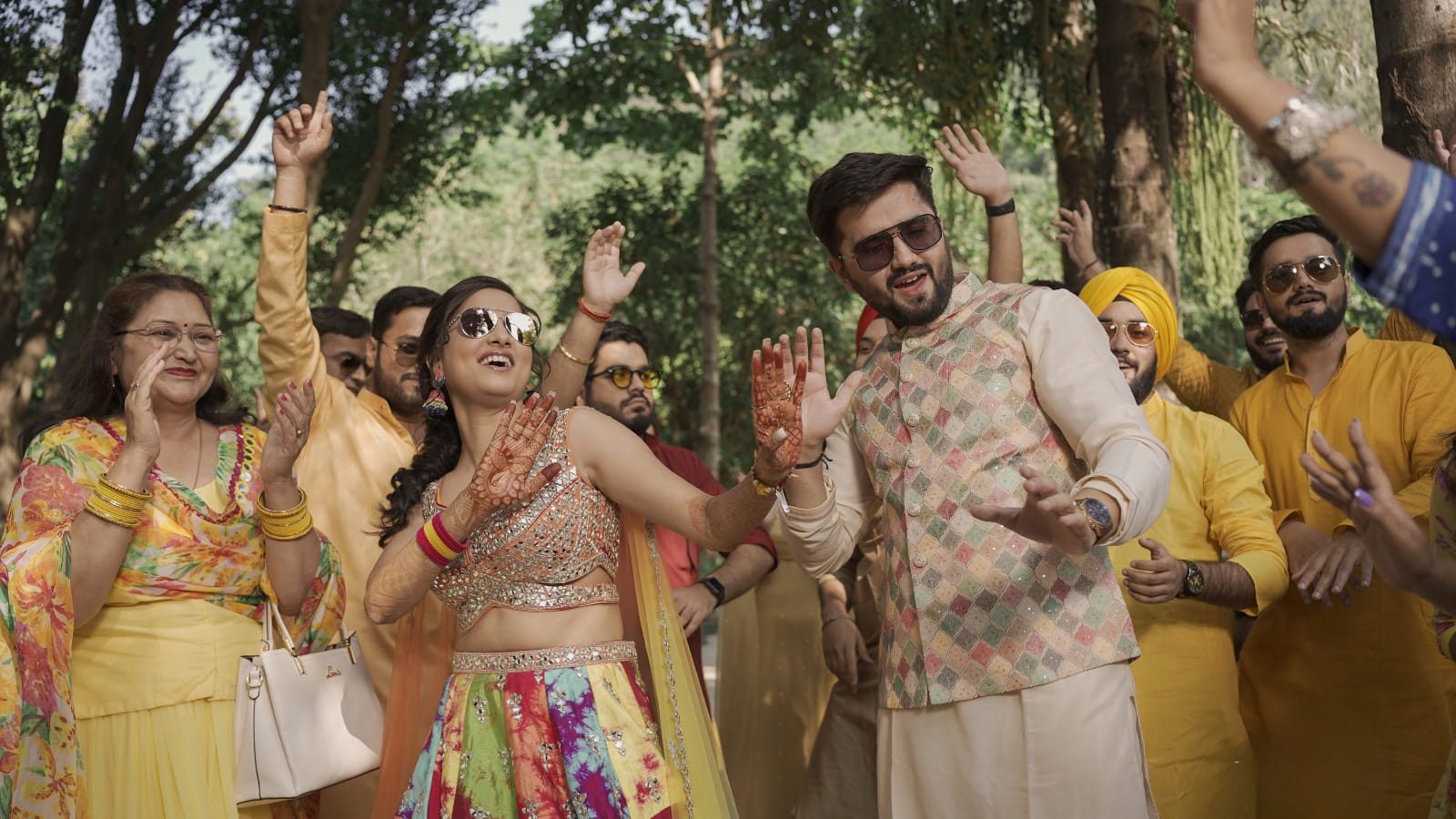 Wide shot of Ayushi and Devesh wedding — jungle surroundings, Solluna Resort Jim Corbett